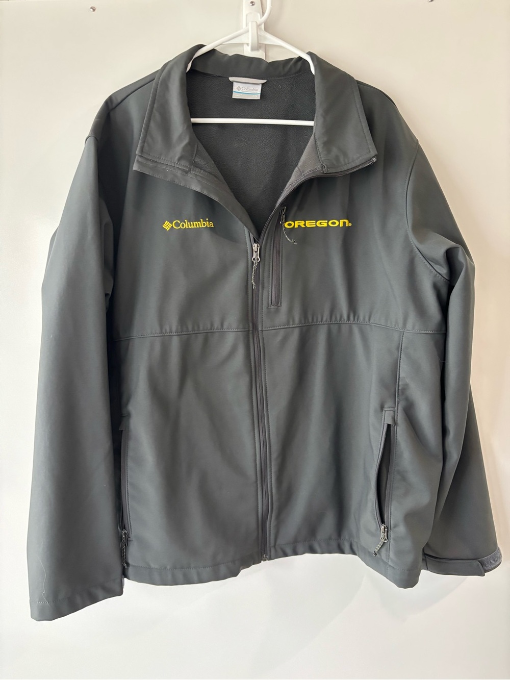 Columbia Men's Dark Gray Softshell Jacket with Yellow Oregon Logo